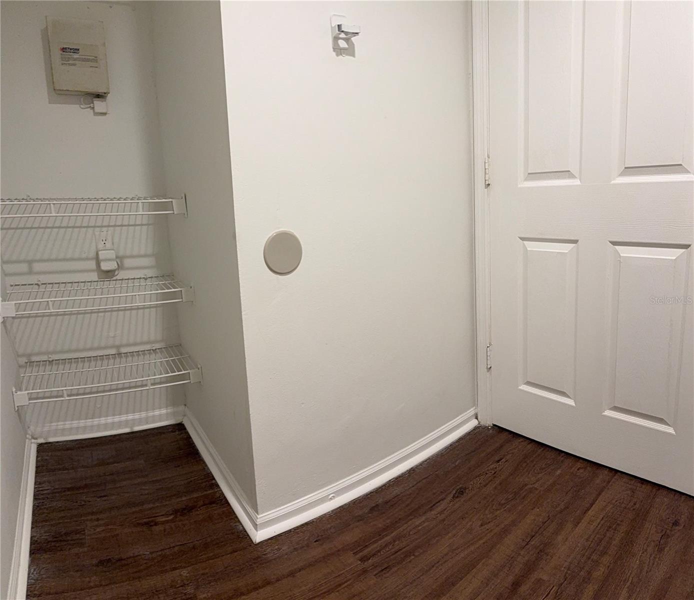 CREST/WATERFORD LAKES - Residential