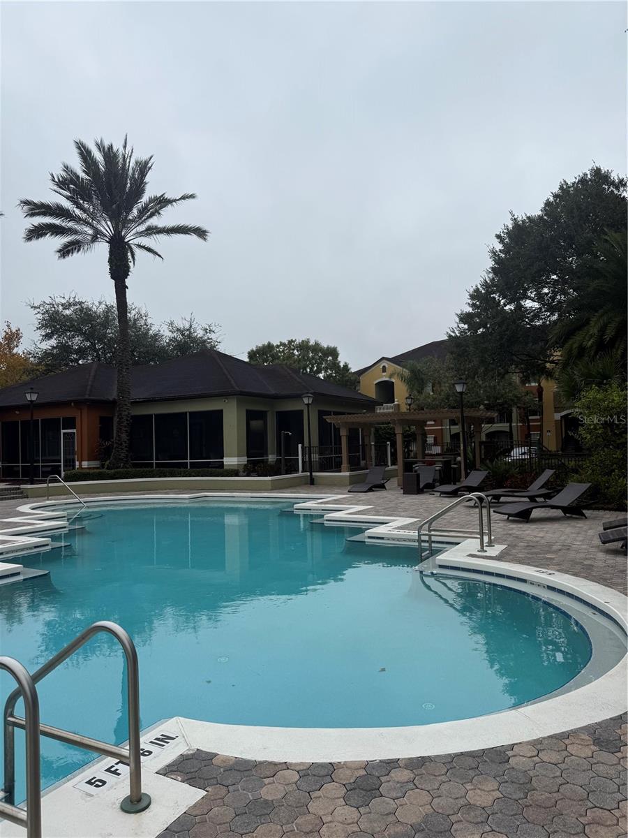 CREST/WATERFORD LAKES - Residential