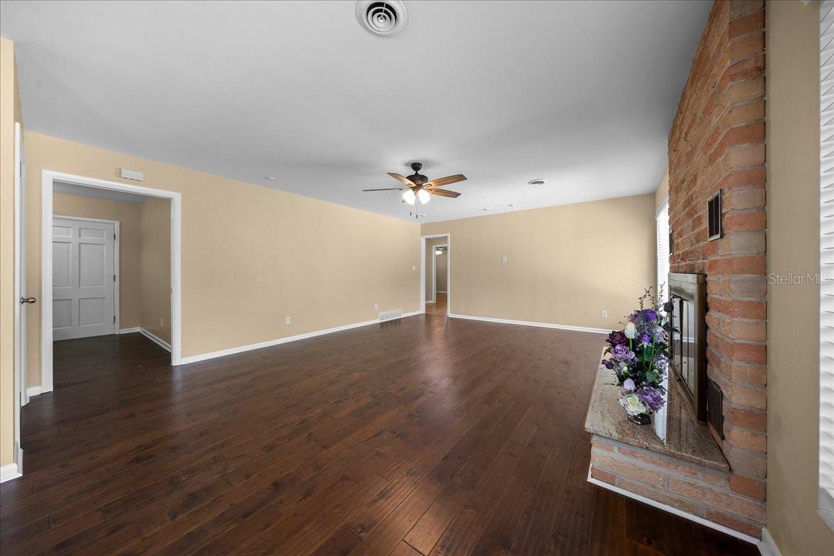 LA VISTA - Residential