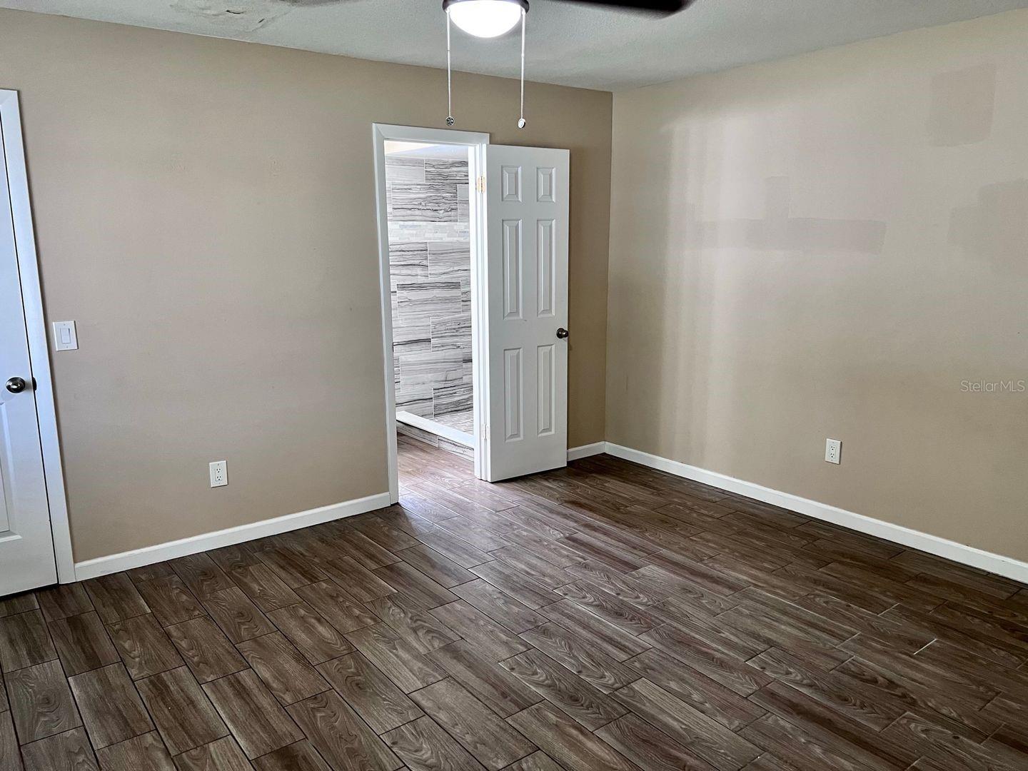 WINDTREE GARDENS CONDO PH 05 - Residential Lease