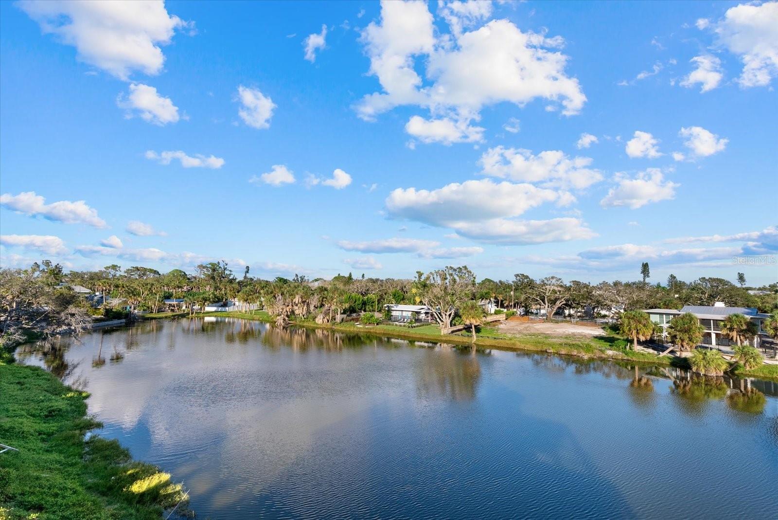 CORONAS PARK - Residential