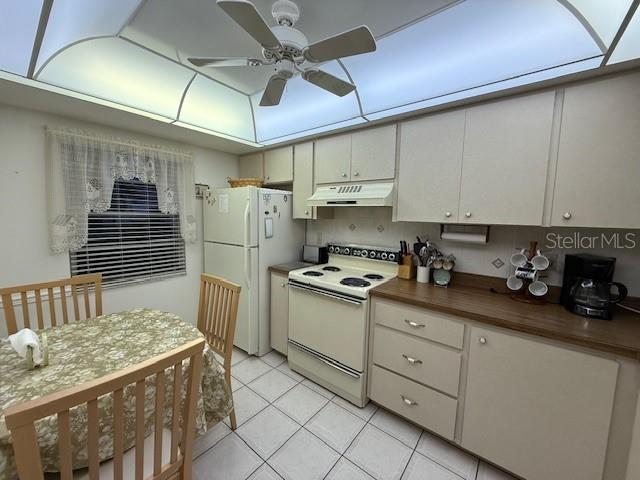 2609 WOODGATE LANE K4