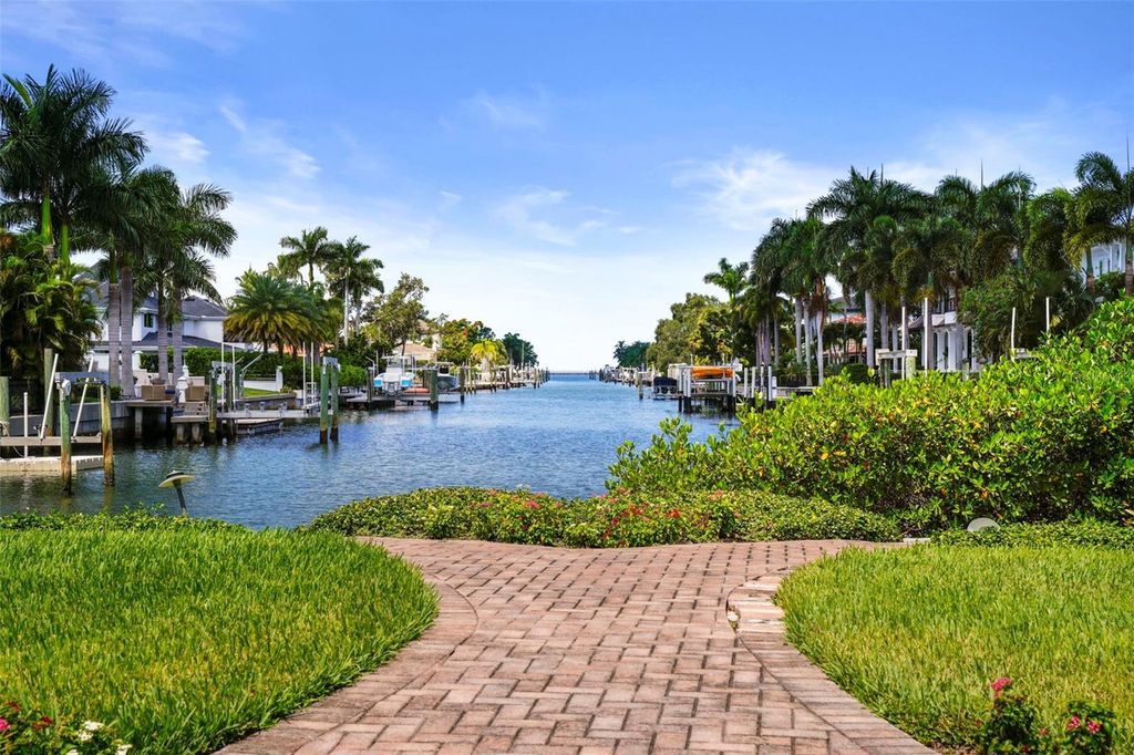 Photo of 4913 Andros Drive, Tampa, FL 33629 (MLS # TB8417984)