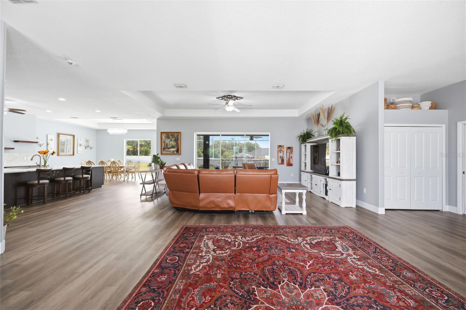 SILVER MDWS NORTH - Residential