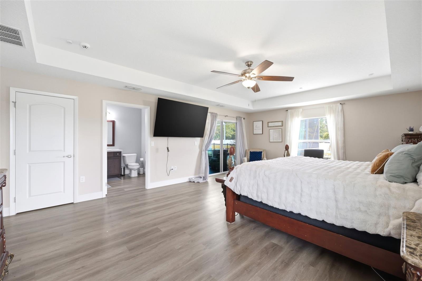 SILVER MDWS NORTH - Residential