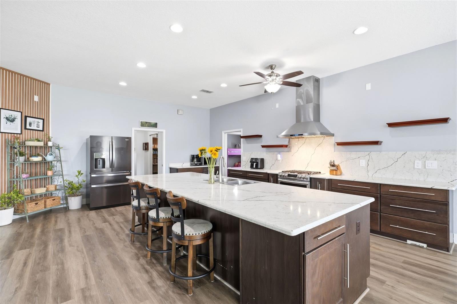 SILVER MDWS NORTH - Residential