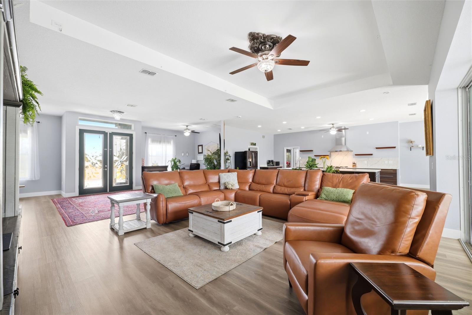 SILVER MDWS NORTH - Residential