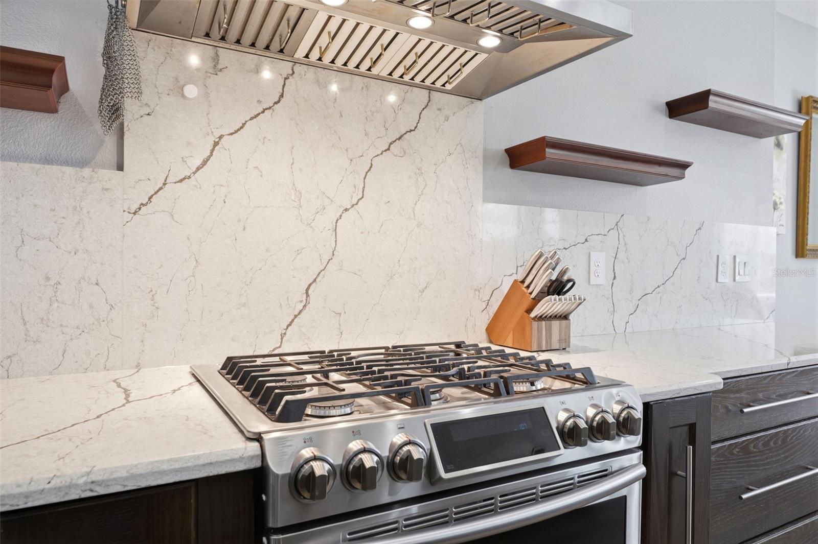 SILVER MDWS NORTH - Residential