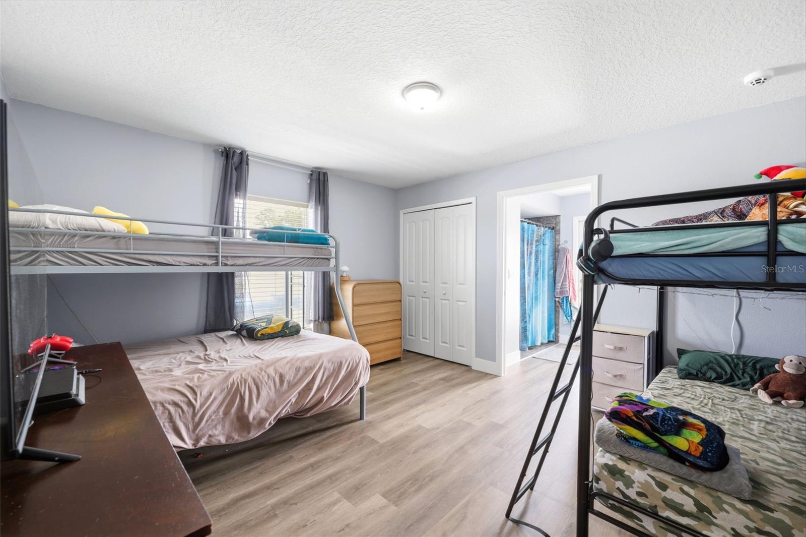 SILVER MDWS NORTH - Residential