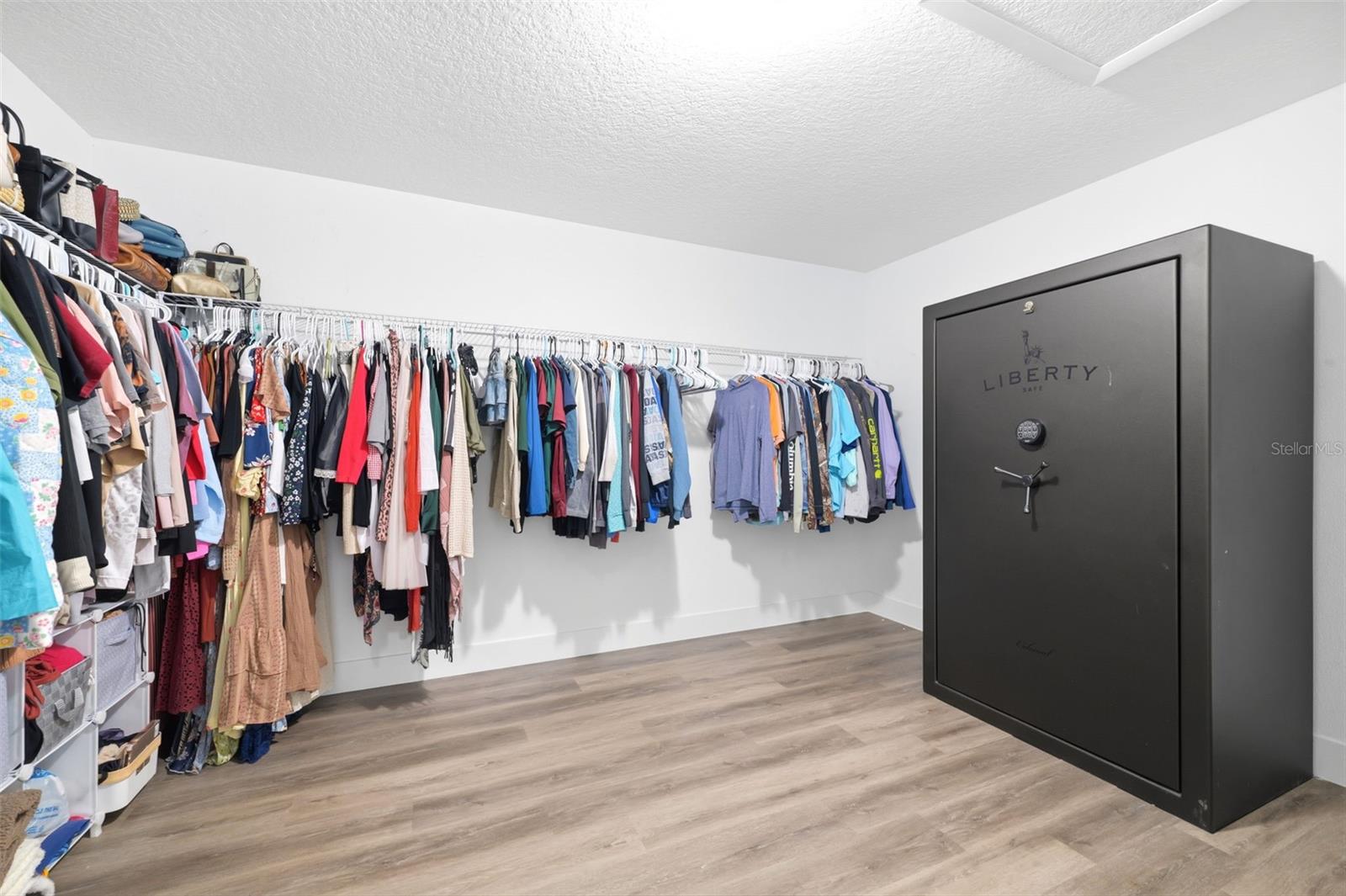 SILVER MDWS NORTH - Residential