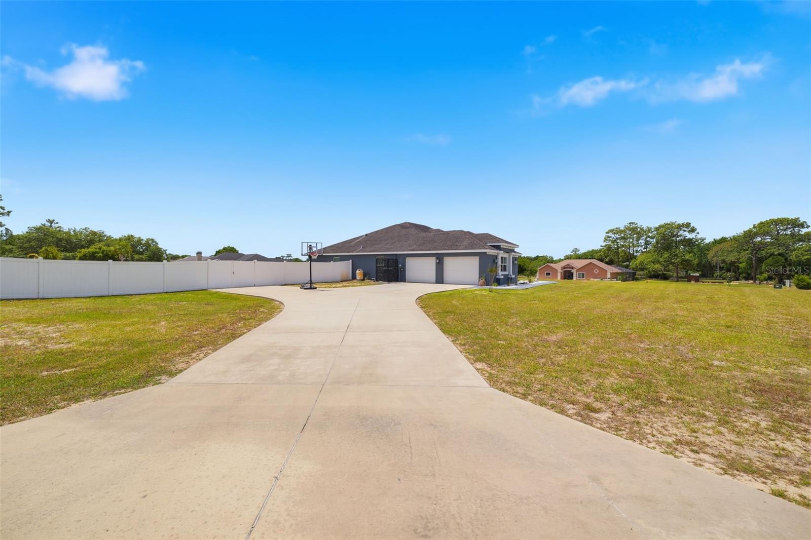 SILVER MDWS NORTH - Residential