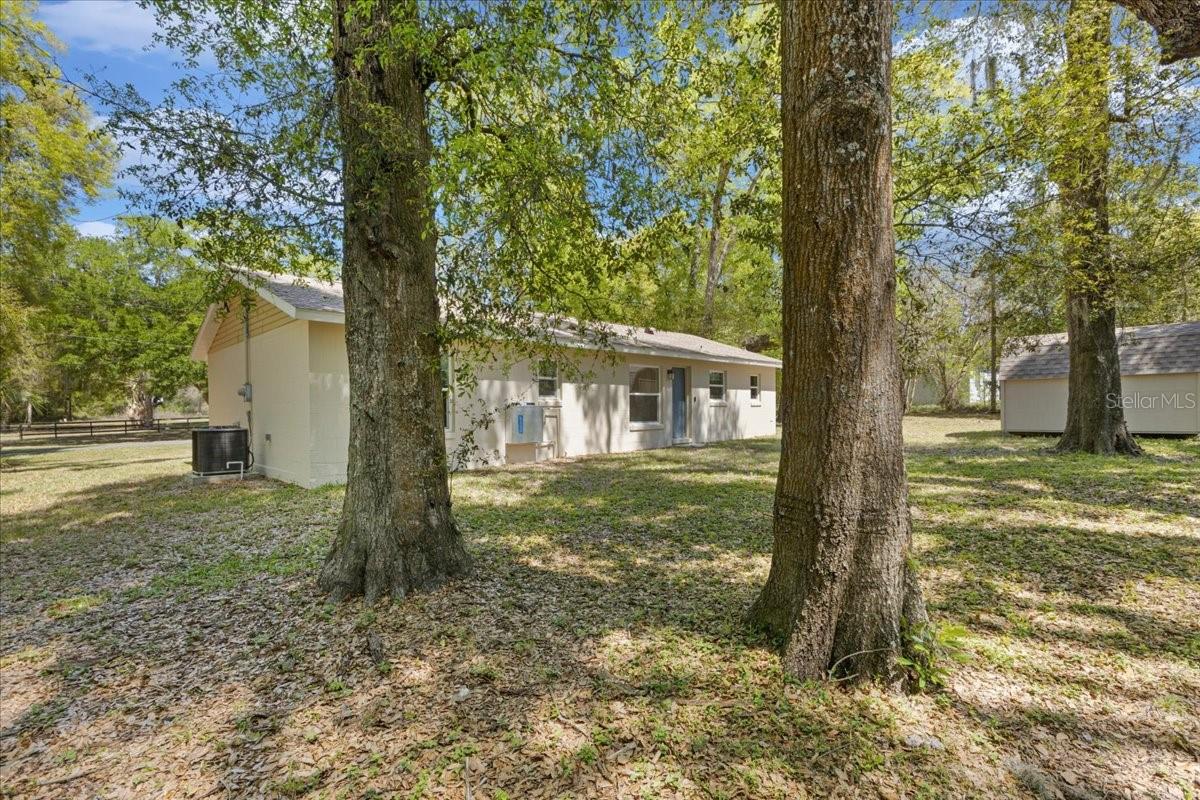 MEADOWLAWN ADD - Residential