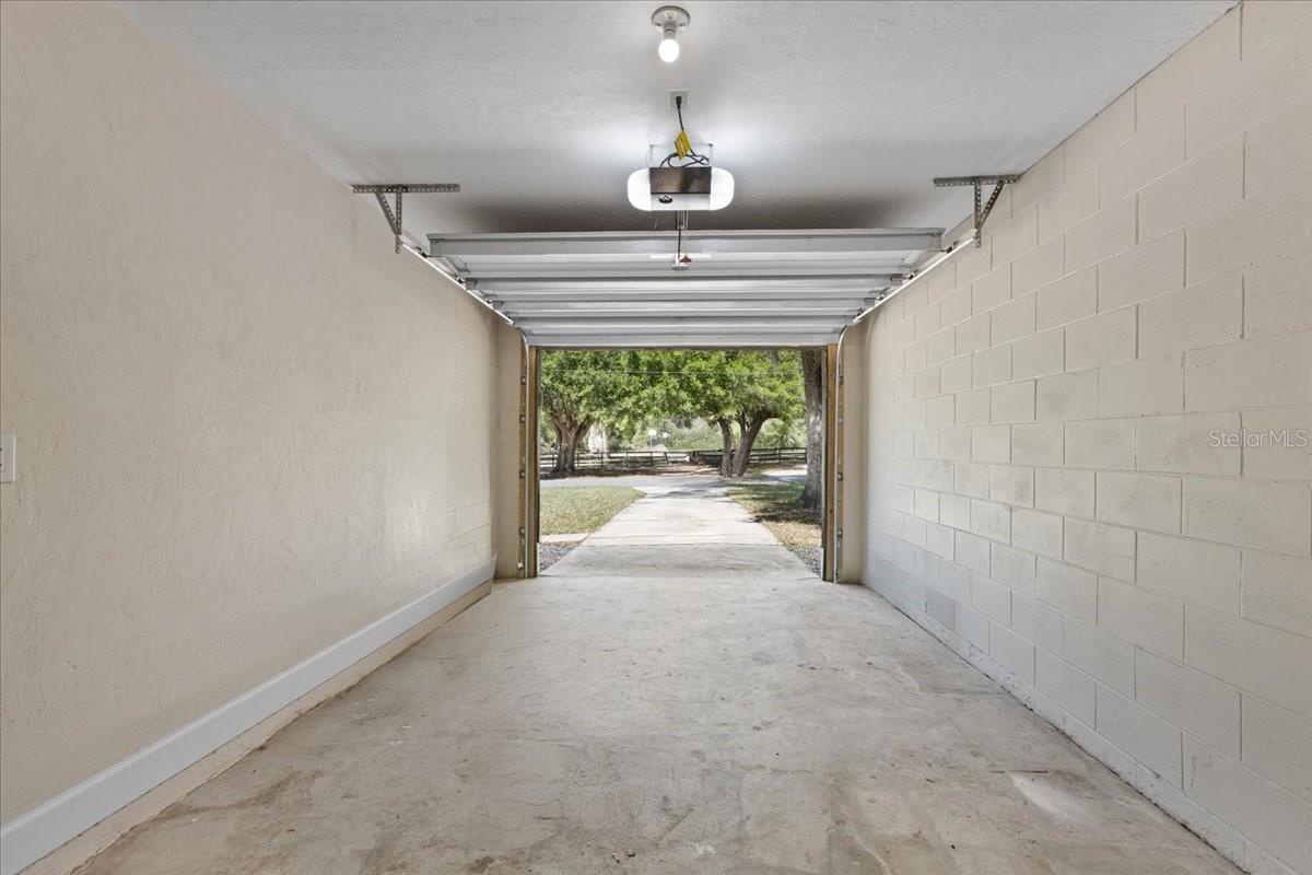 MEADOWLAWN ADD - Residential