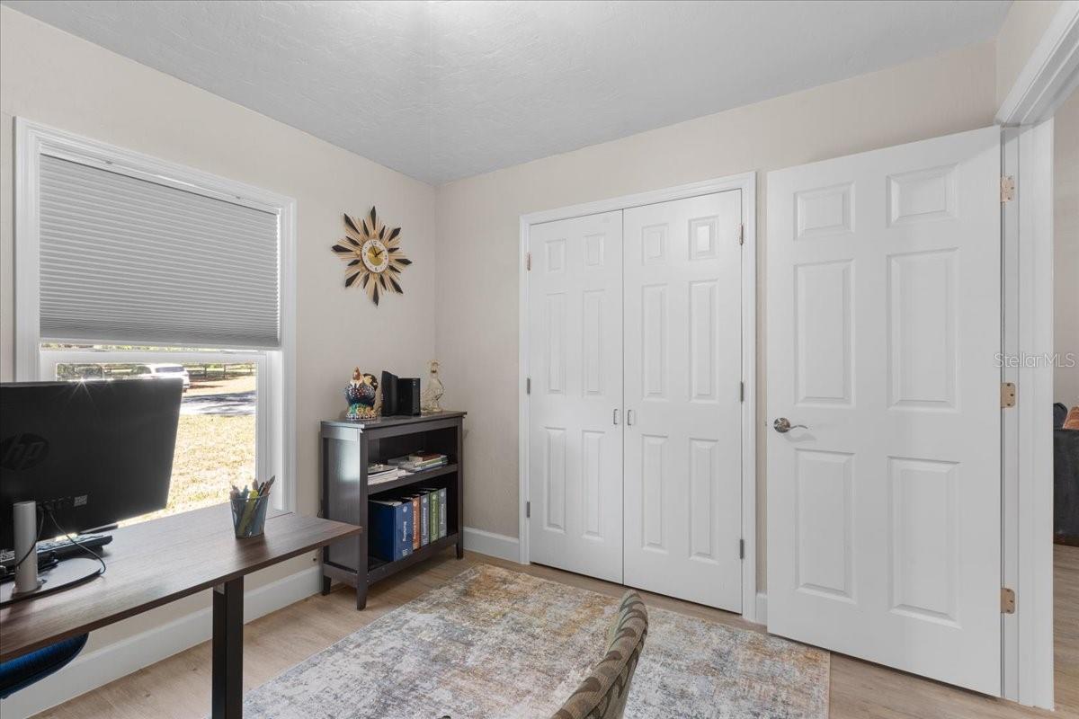 MEADOWLAWN ADD - Residential