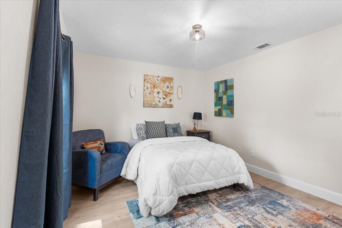 MEADOWLAWN ADD - Residential