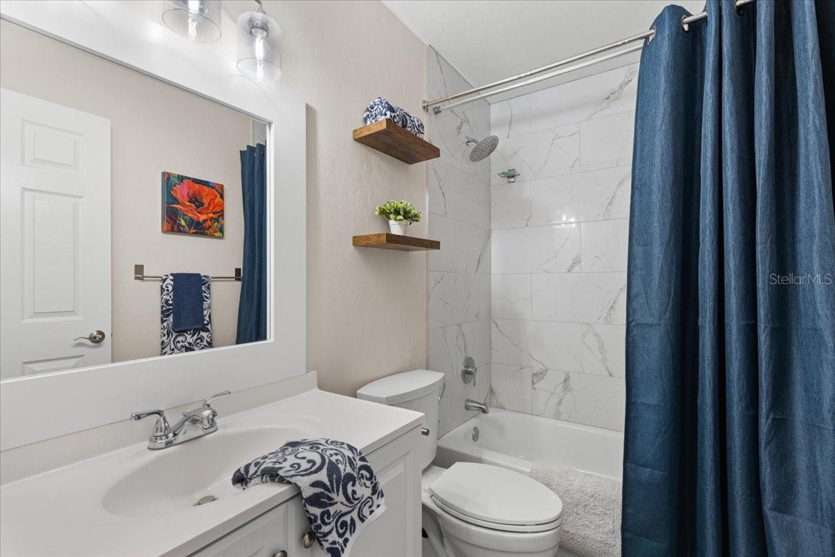 MEADOWLAWN ADD - Residential