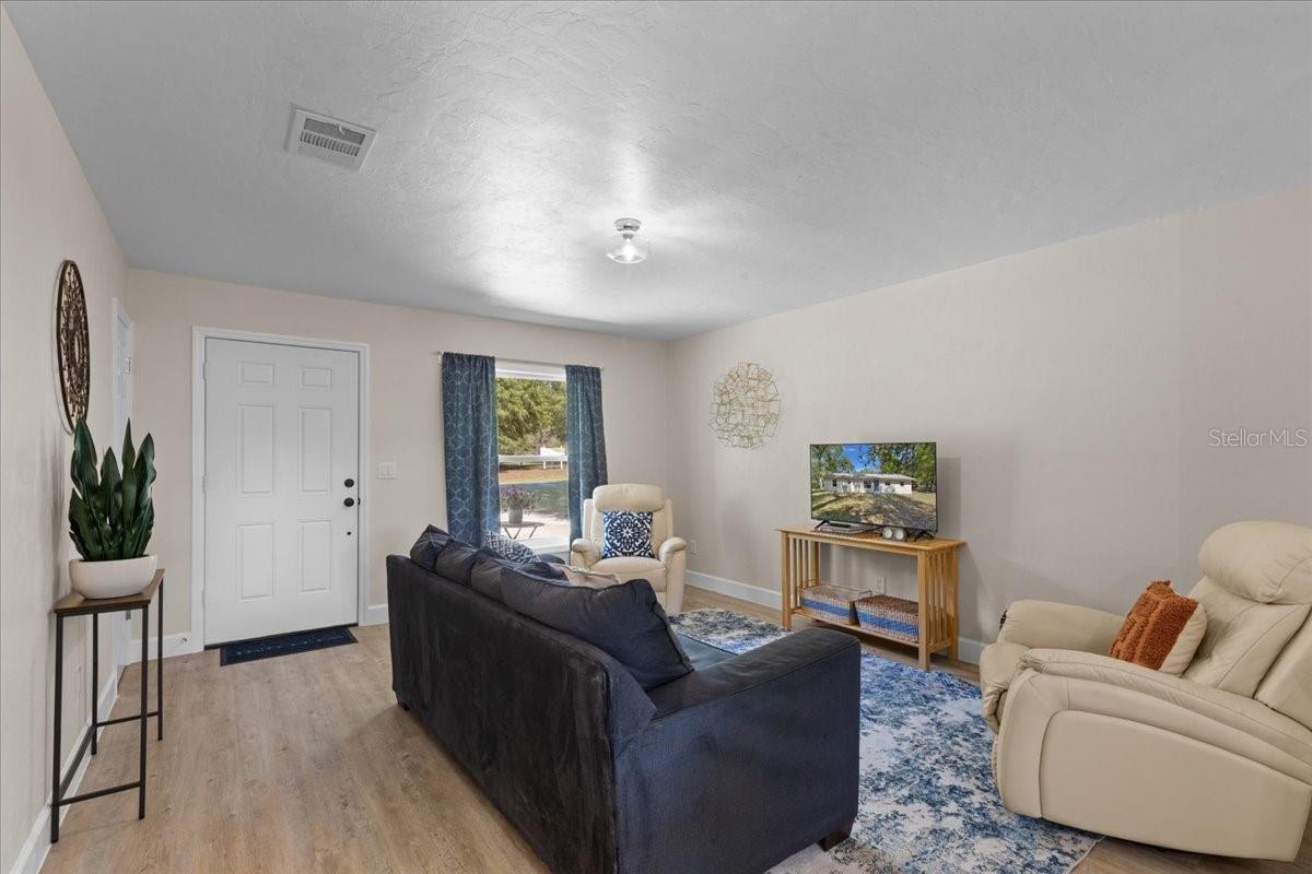 MEADOWLAWN ADD - Residential