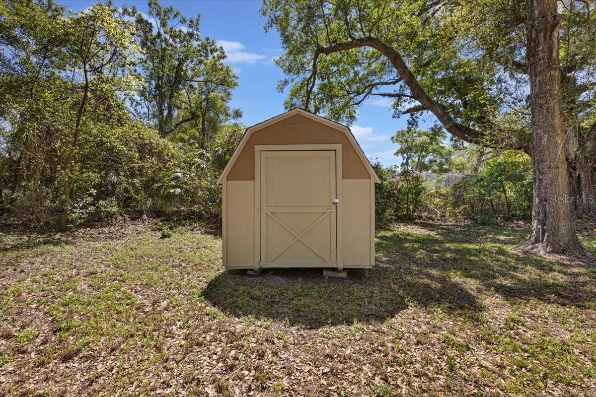 MEADOWLAWN ADD - Residential