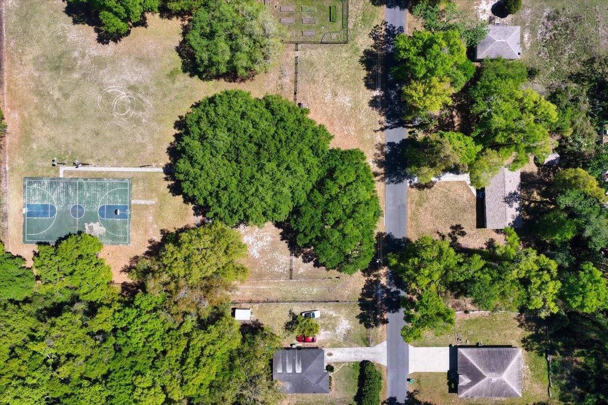 MEADOWLAWN ADD - Residential