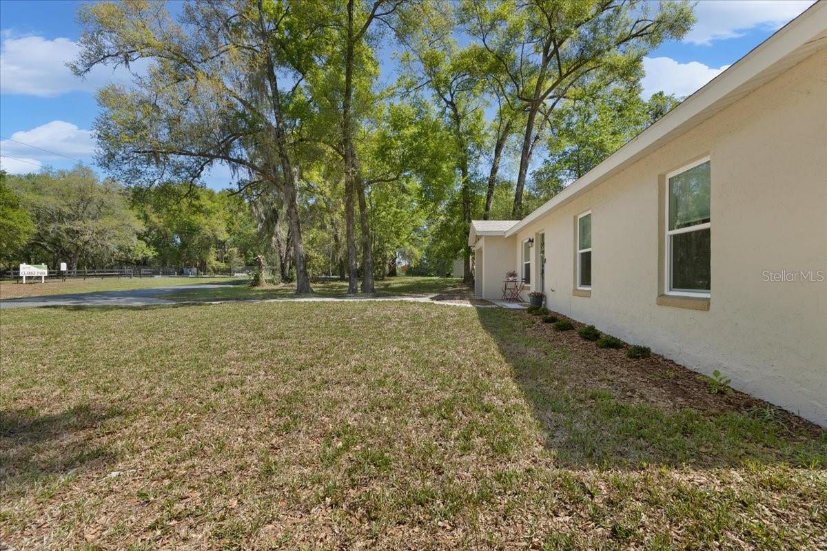 MEADOWLAWN ADD - Residential