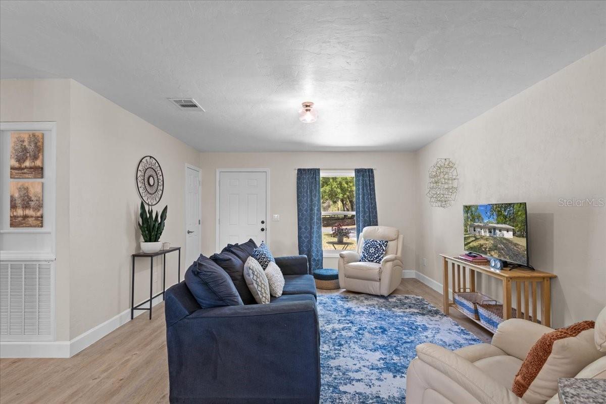 MEADOWLAWN ADD - Residential