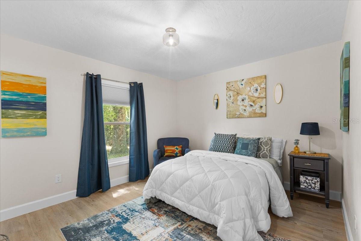 MEADOWLAWN ADD - Residential