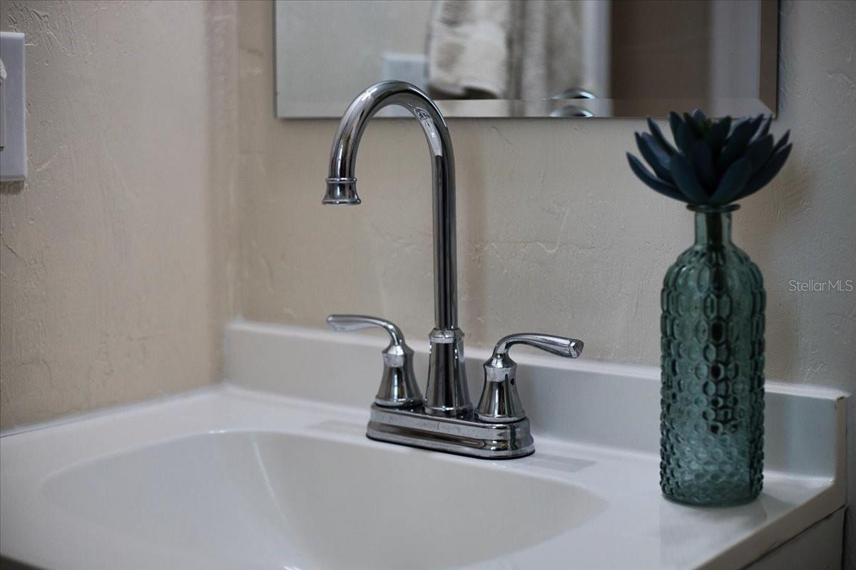 MEADOWLAWN ADD - Residential