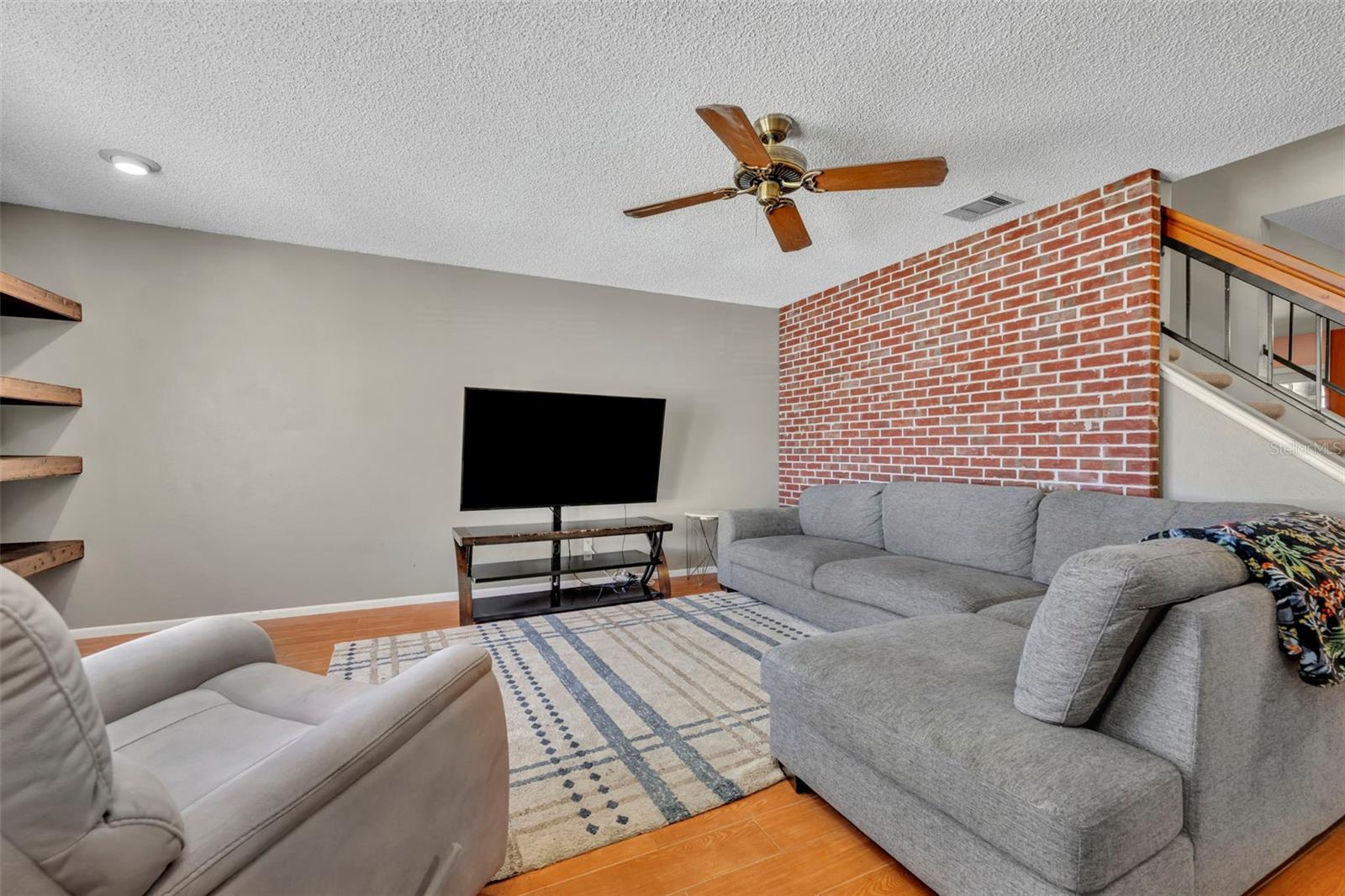 WEKIVA RESERVE UNIT 3 - Residential