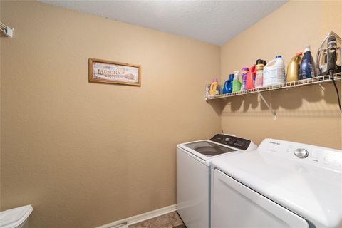 Tiny photo for 2151 SE 59th Street, Ocala, FL 34480 (MLS # OM703624)