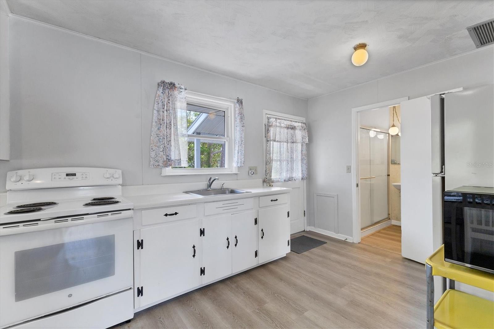 BRADEN RIVER MANOR - Residential