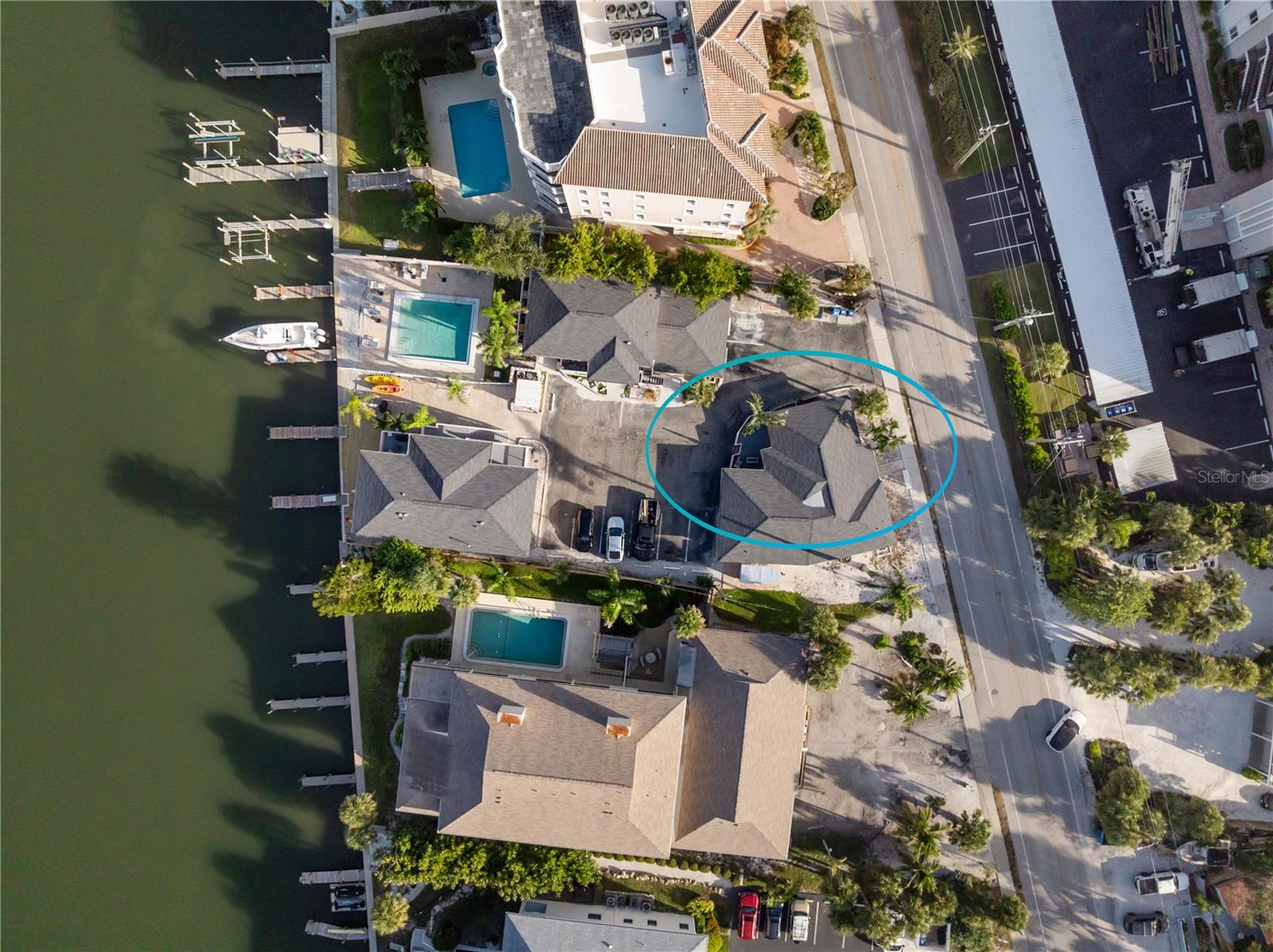 CORAL SHORES - Residential