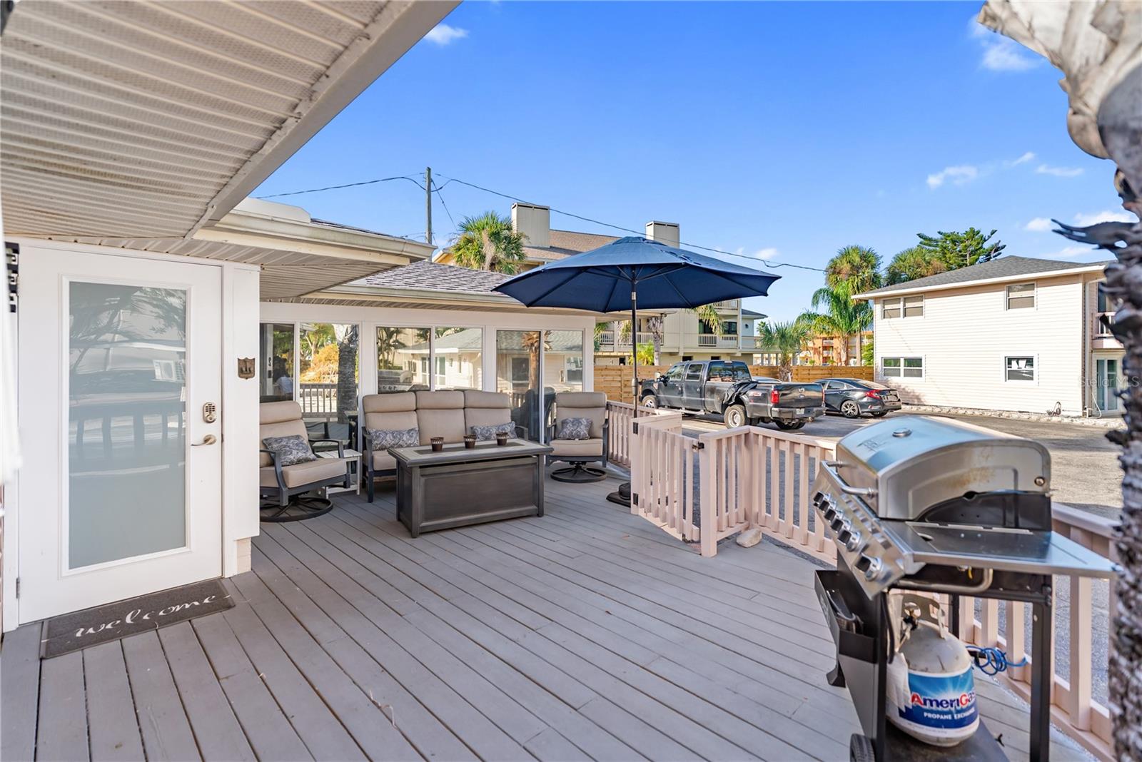 CORAL SHORES - Residential