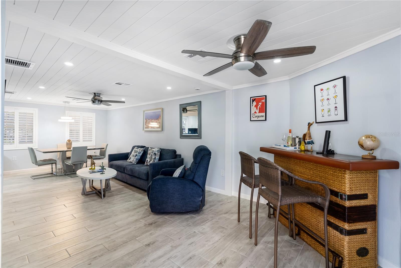 CORAL SHORES - Residential