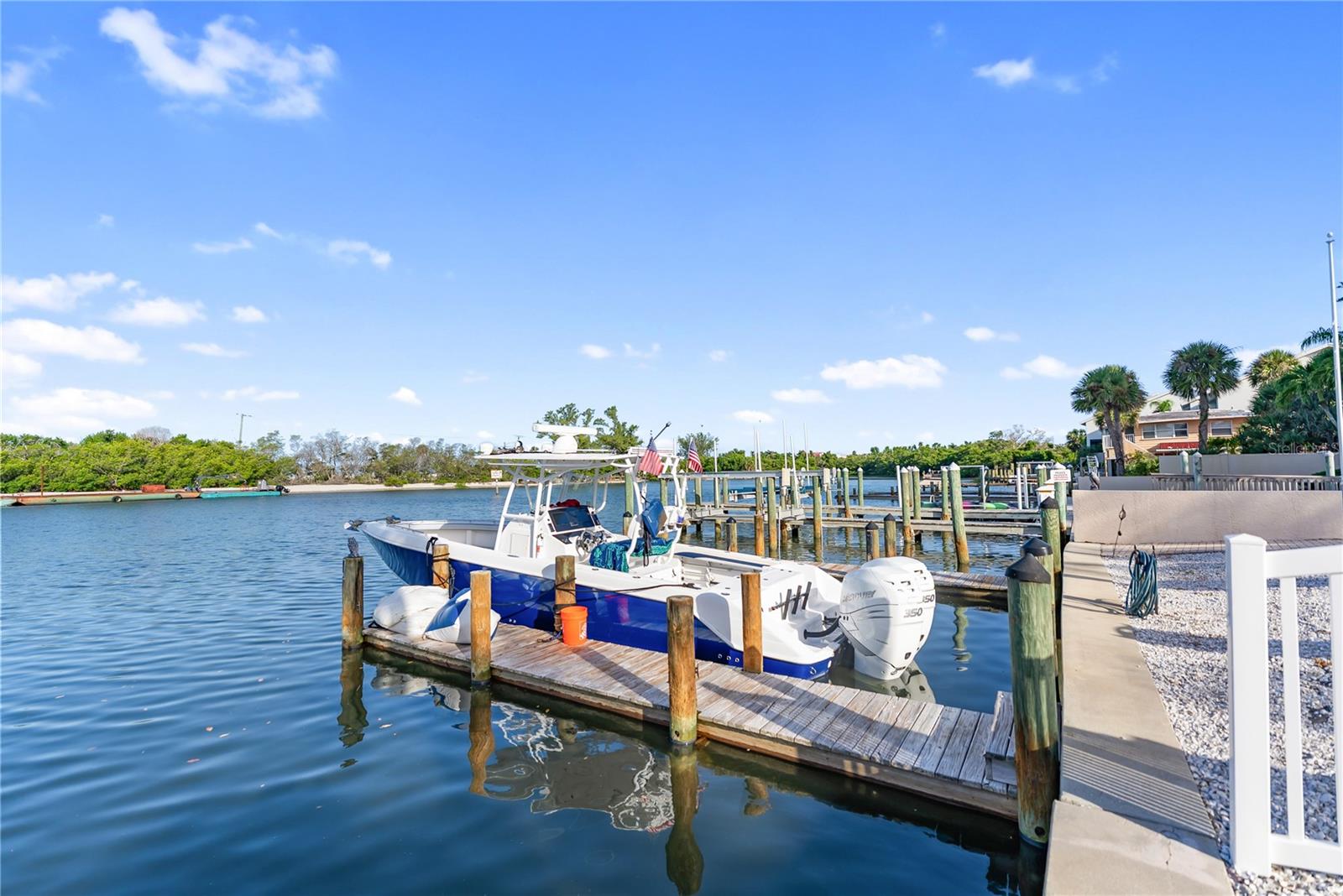 CORAL SHORES - Residential