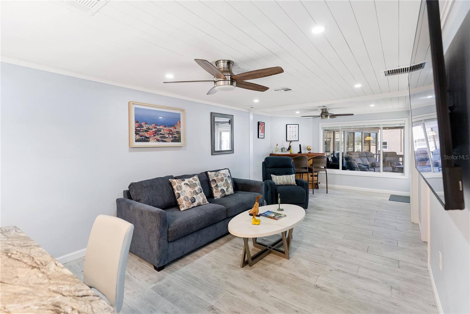 CORAL SHORES - Residential