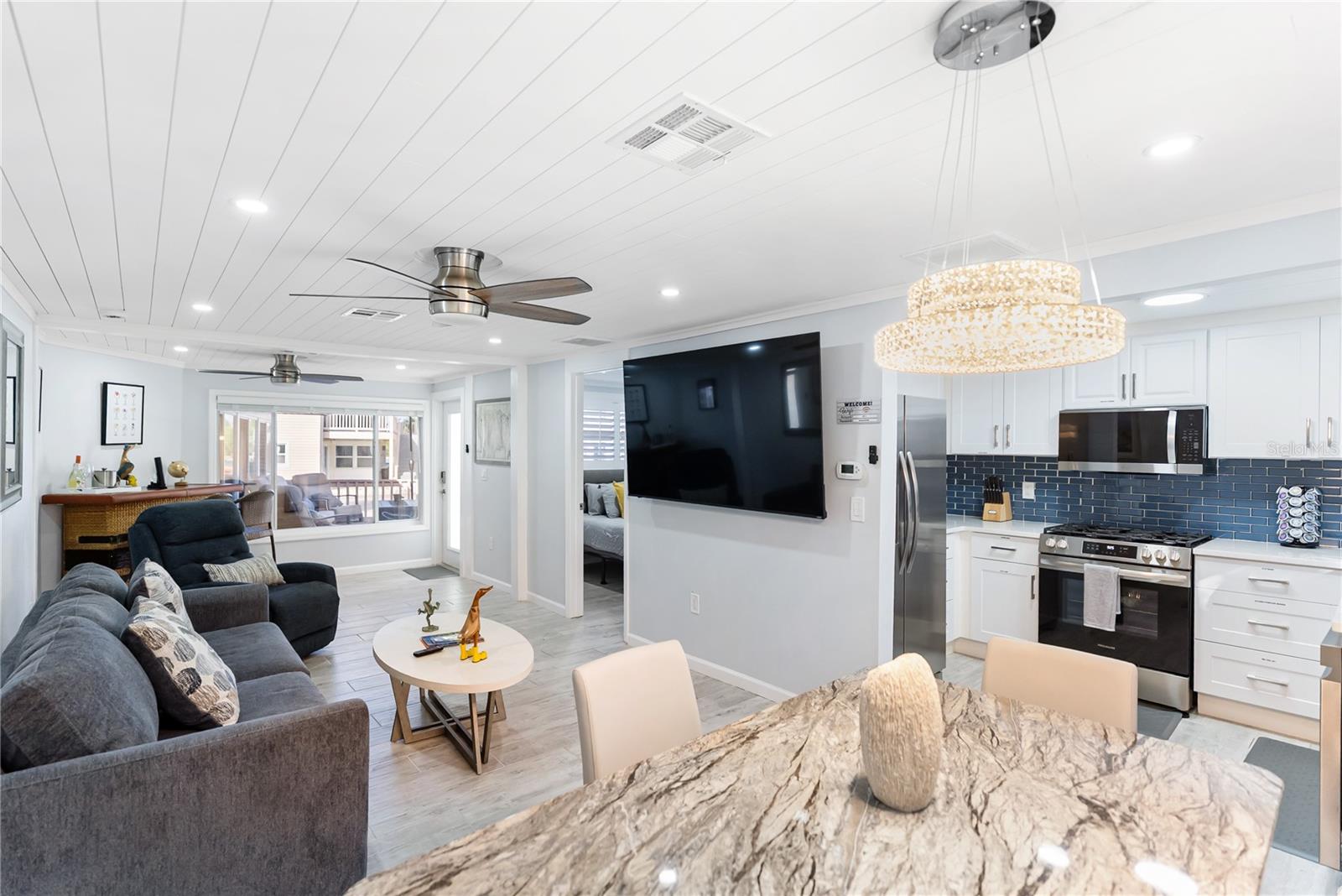 CORAL SHORES - Residential