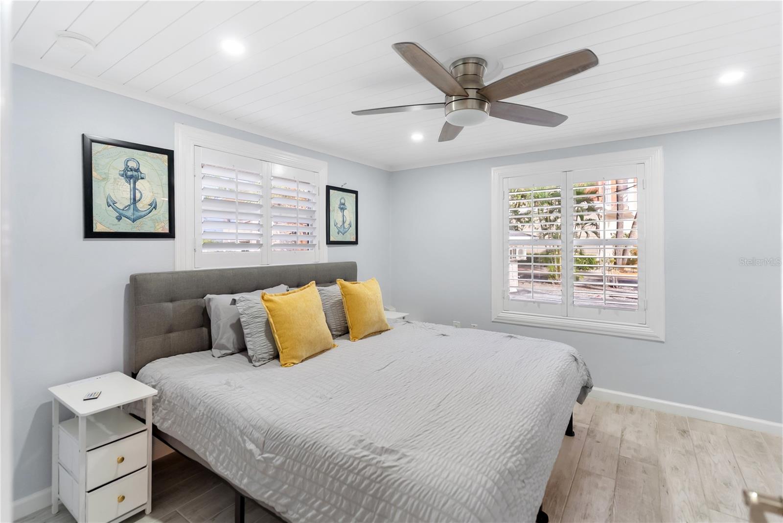 CORAL SHORES - Residential