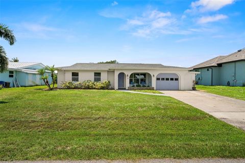 A home in PORT CHARLOTTE