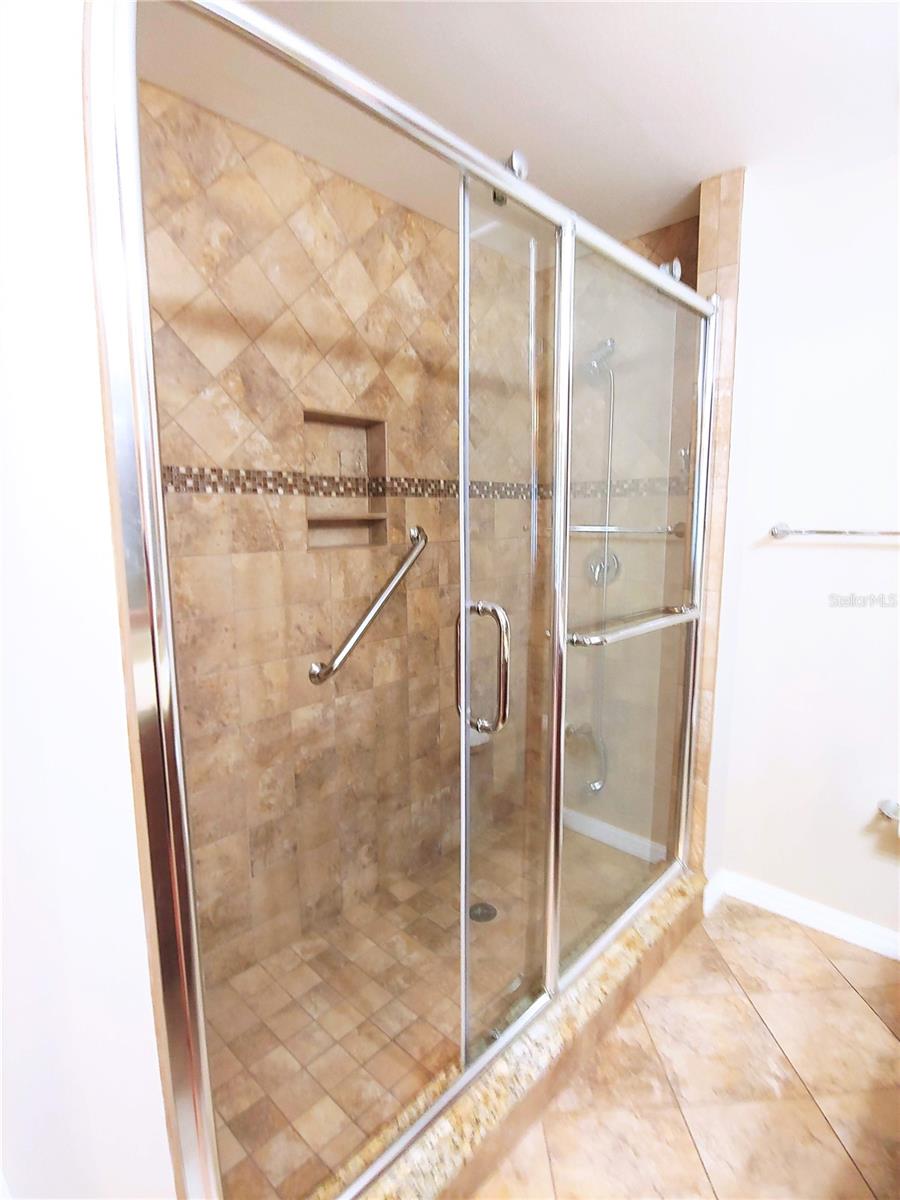 HIGHGATE III CONDO PH - Residential Lease