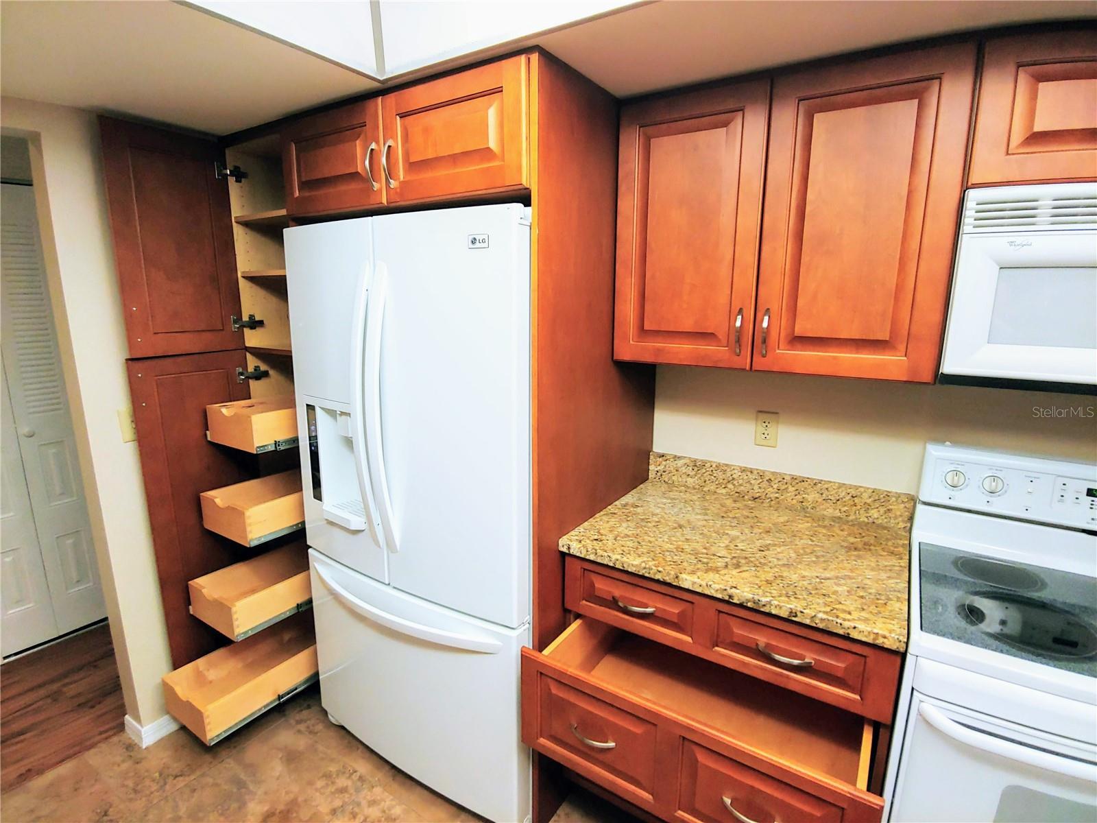 HIGHGATE III CONDO PH - Residential Lease