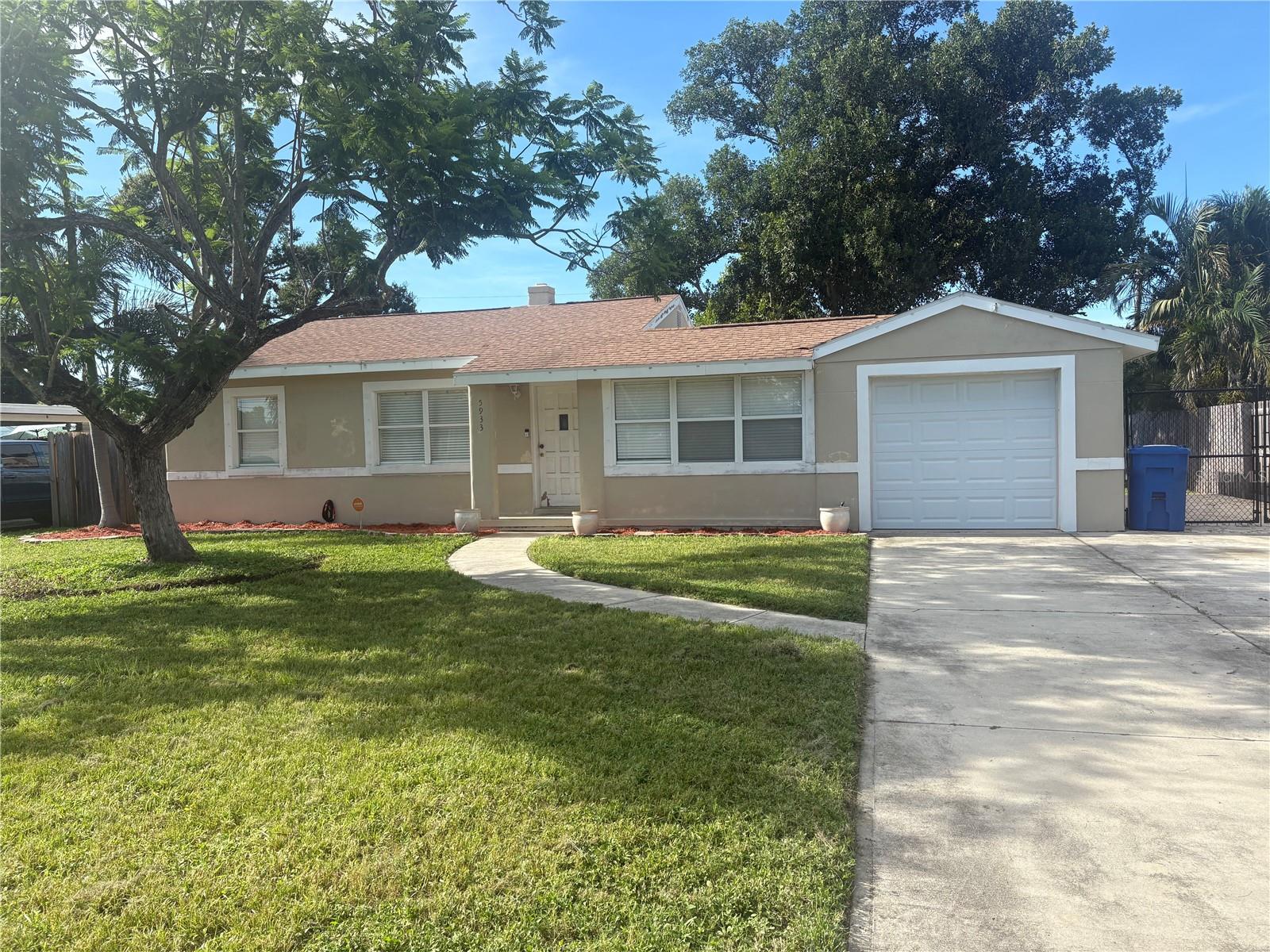 This beautifully renovated 3-bedroom, 1-bath single-story home is located in the desirable Tyrone area of St. Petersburg, FL. Step inside to discover a fresh, modern interior with updated finishes throughout, offering comfort and style in every room.
Enjoy the Florida sunshine in your spacious, fully fenced backyard—perfect for pets, entertaining, or simply relaxing. The property also includes a 1-car garage, providing secure parking and additional storage space.
Conveniently situated near shopping, dining, parks, and top-rated schools, this home offers both tranquility and accessibility. Whether you're a small family, a couple, or a professional looking for a peaceful retreat, this home checks all the boxes.
Don't miss out—schedule your tour today and make this charming house your next home!
