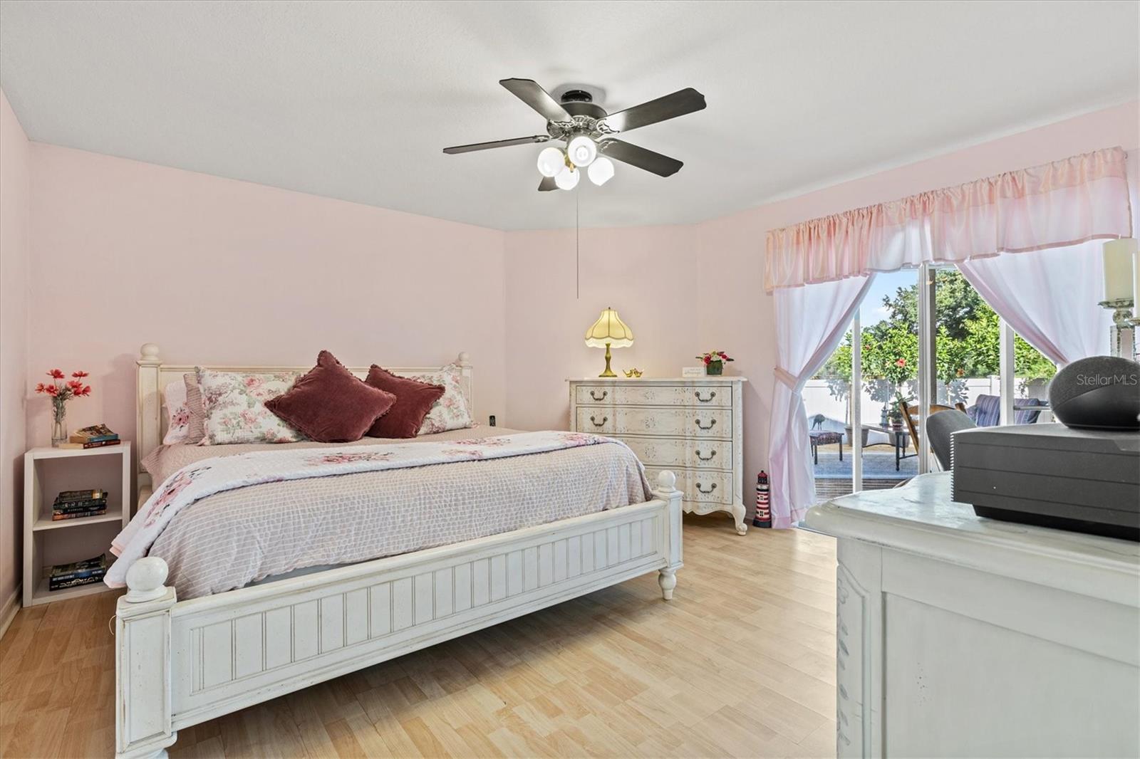 GROVELAND - Residential