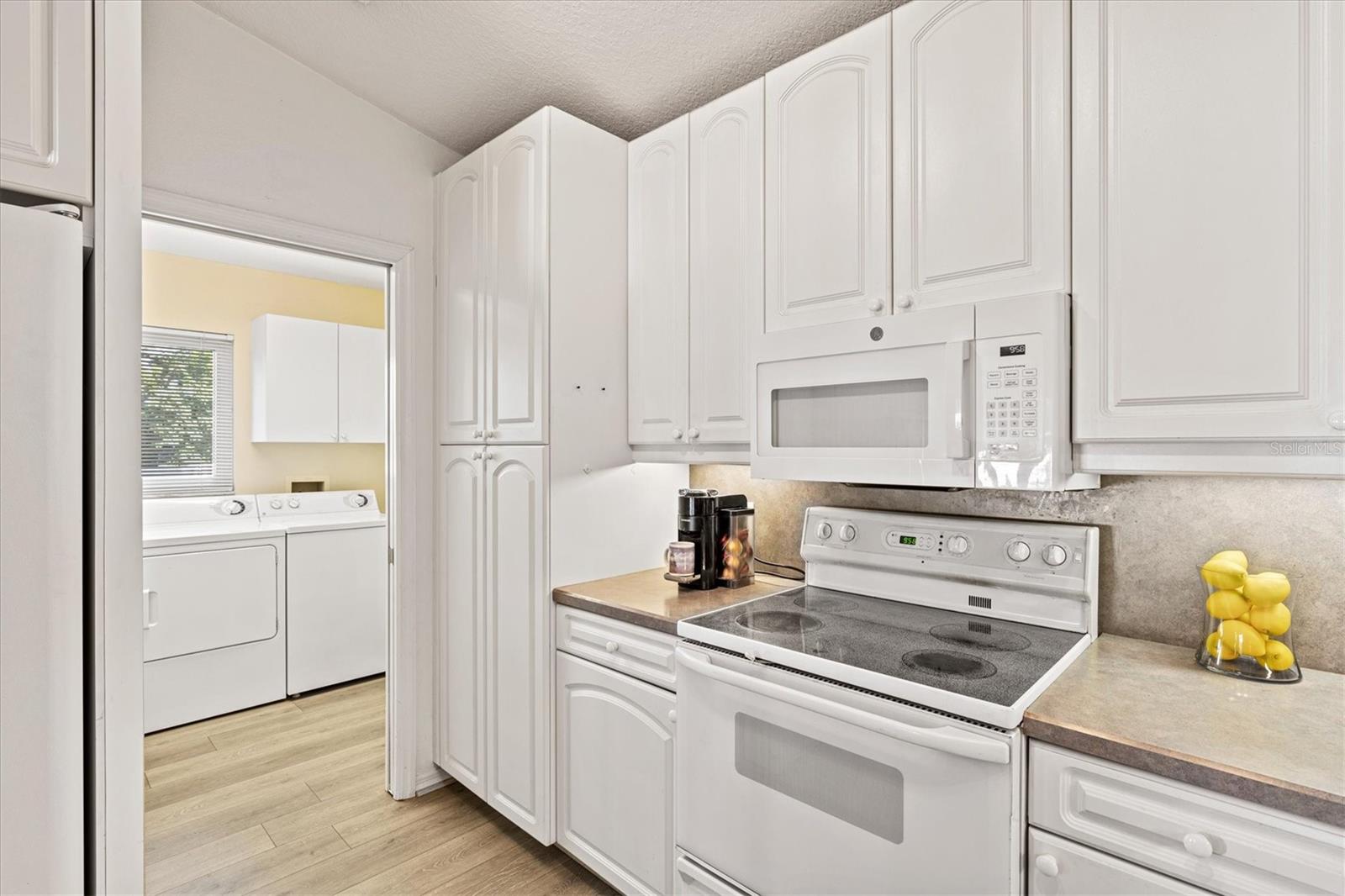 GROVELAND - Residential