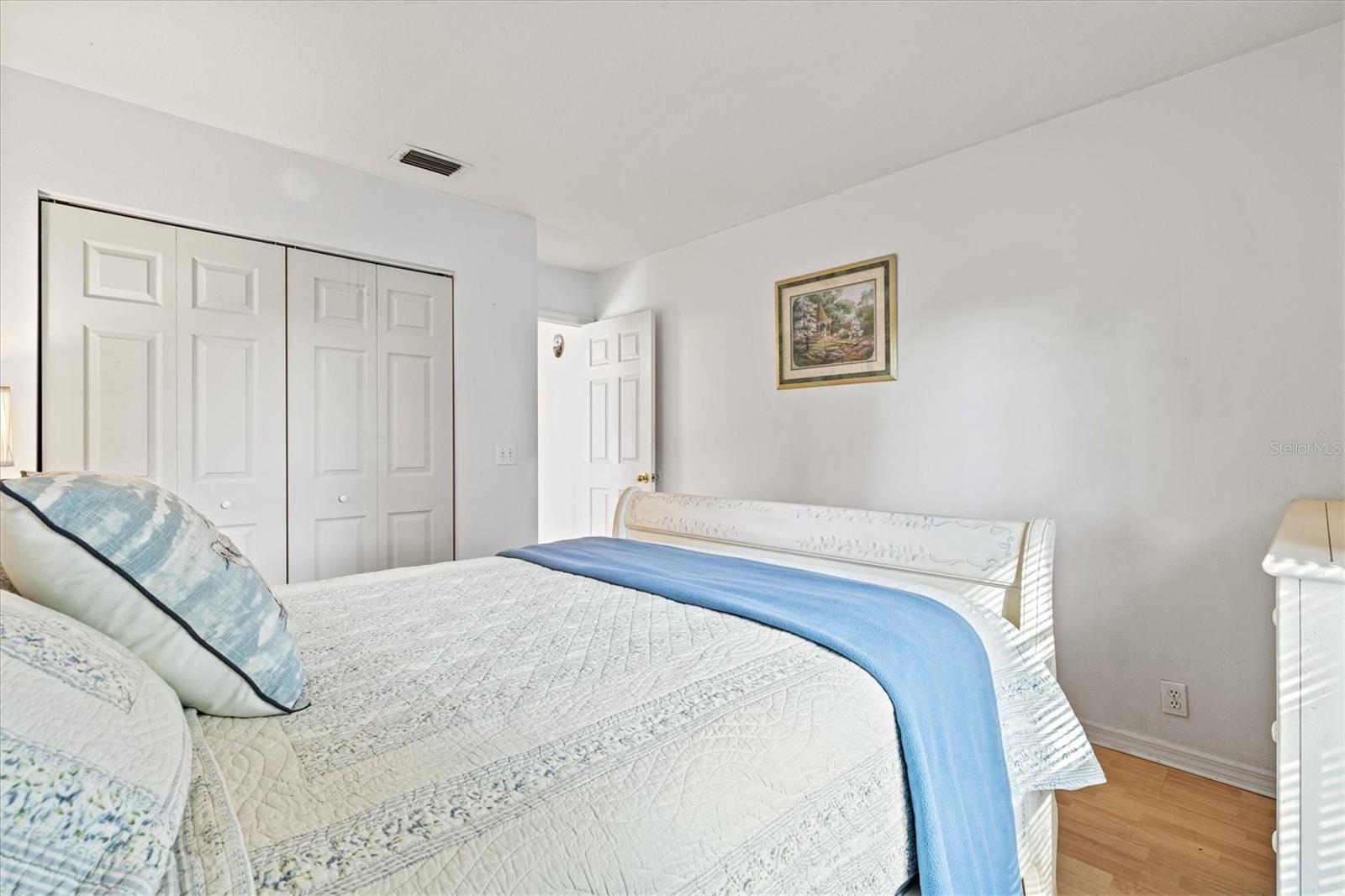 GROVELAND - Residential