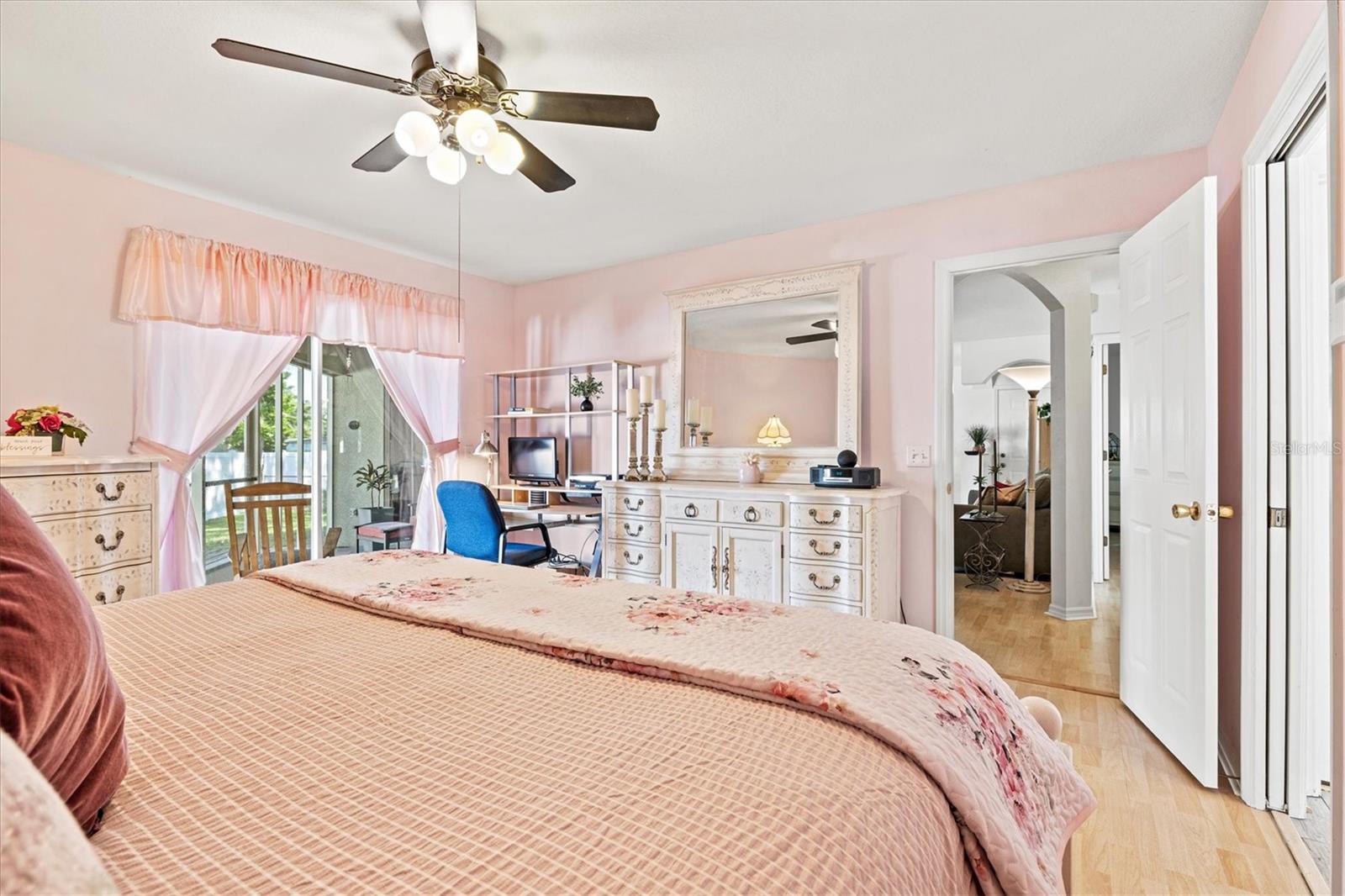 GROVELAND - Residential
