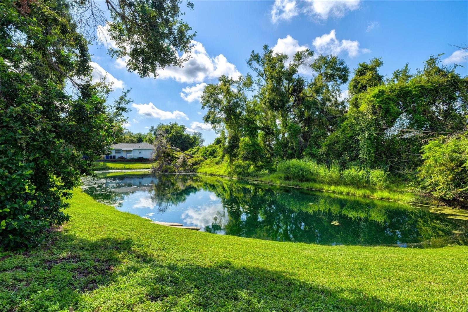 GROVELAND - Residential