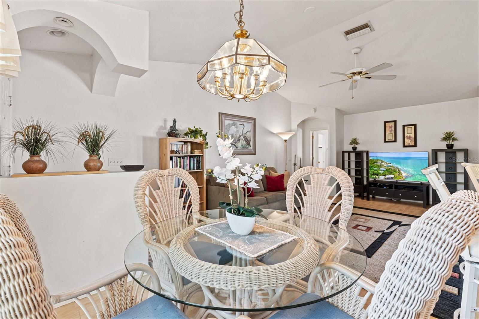GROVELAND - Residential