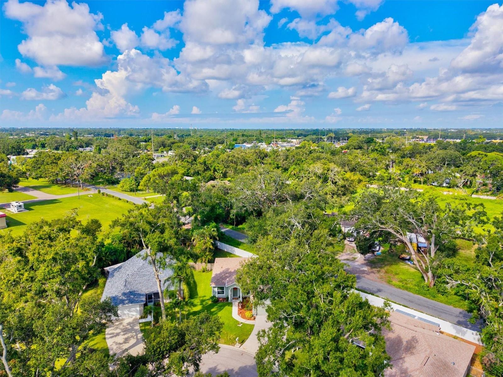 GROVELAND - Residential