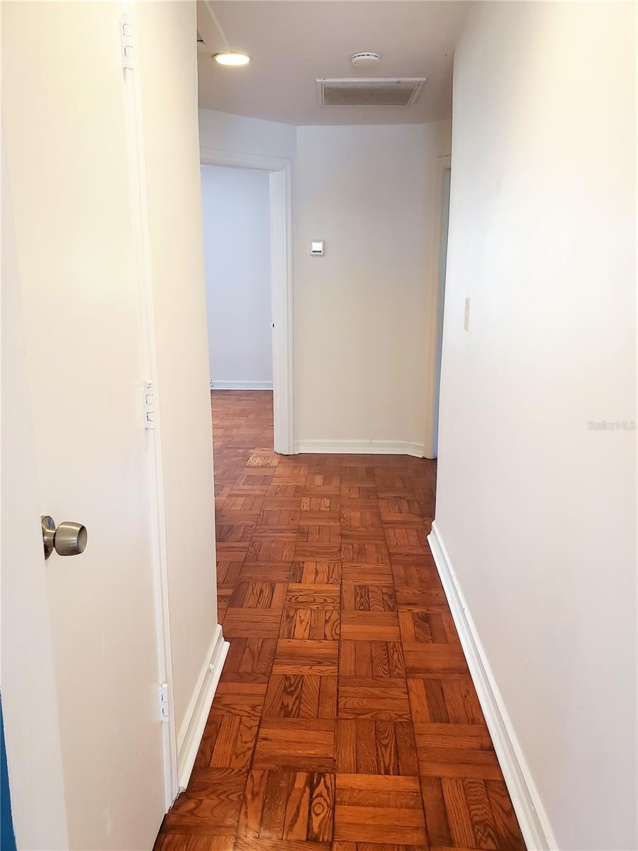 BEACH PARK - Residential Lease