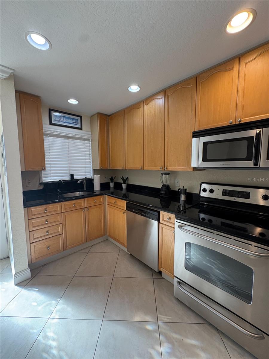 HARBORVIEW - Residential Lease